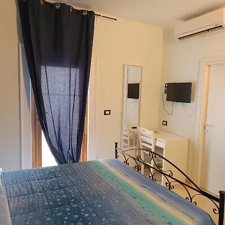 Golden Bed & Breakfast *